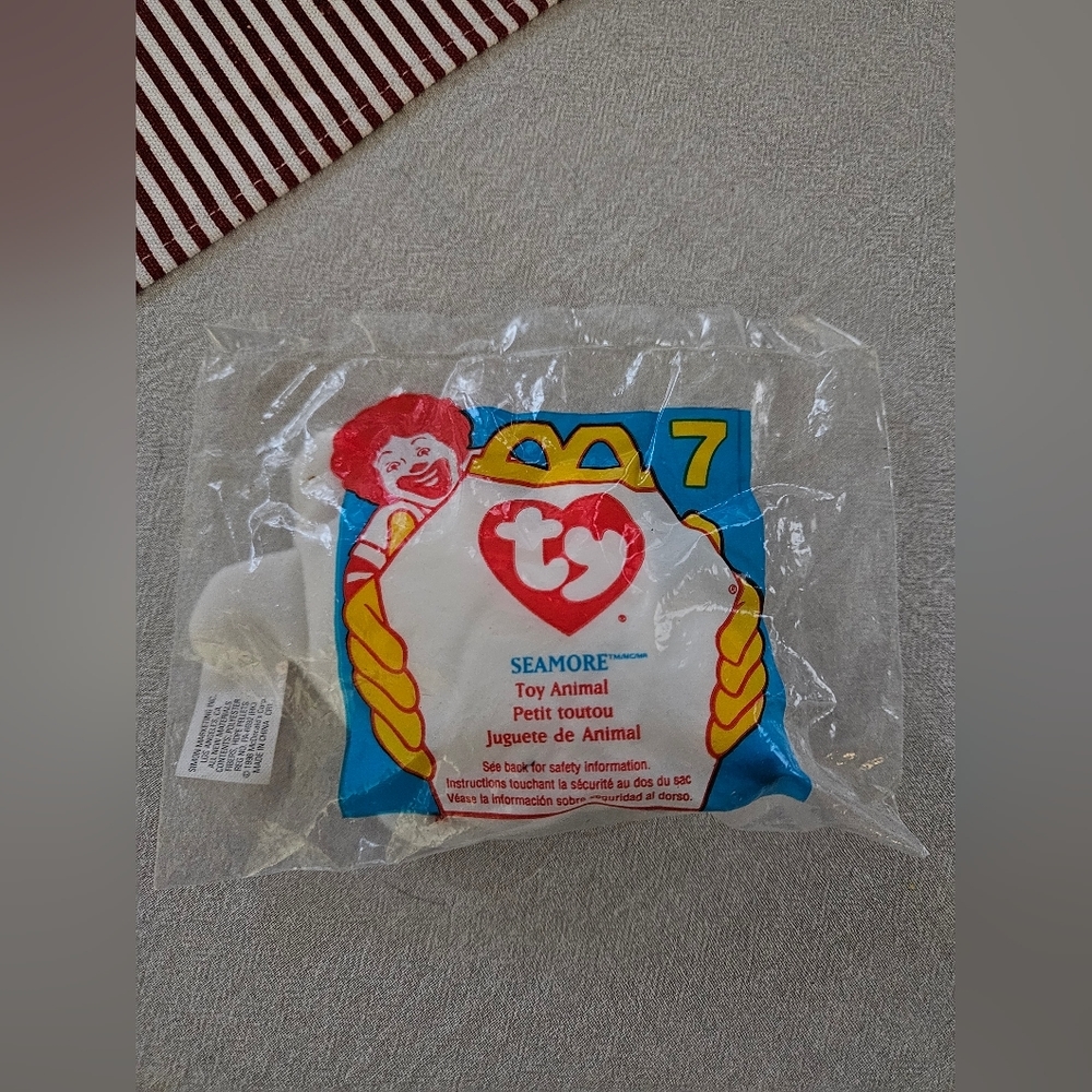 Vintage 1997 McDonald's Ty Beanie Baby Seamore #7 in series. New in package